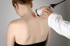 Traitement de l'ostéochondose cervicale avec traitement au laser